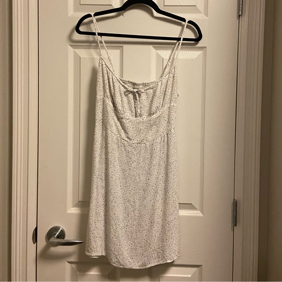 Aritzia Wilfred floral bellow mini dress - Picture 2 of 5